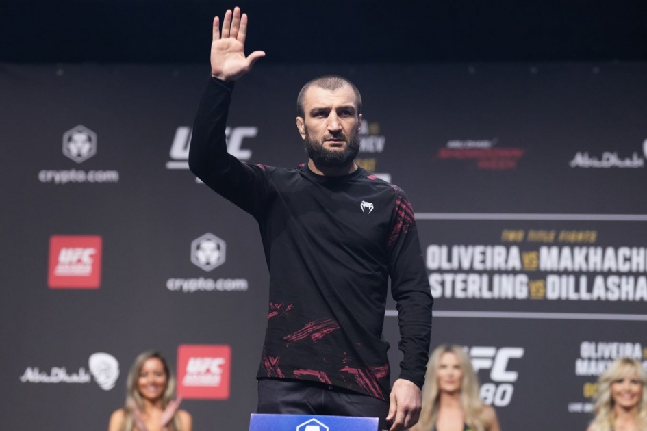 Abubakar Nurmagomedov zmierzy się z Davidem Zawadą w walce zapaśniczej