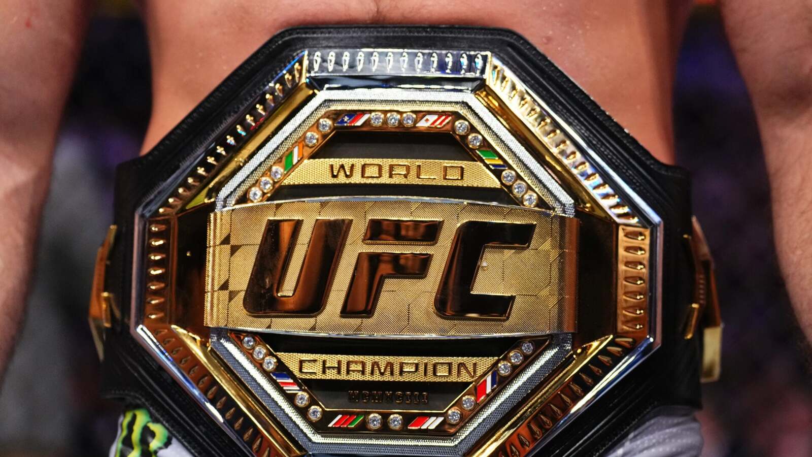 Alexander Volkanovski i Petr Yan mają bronić pasów mistrzowskich na UFC 333