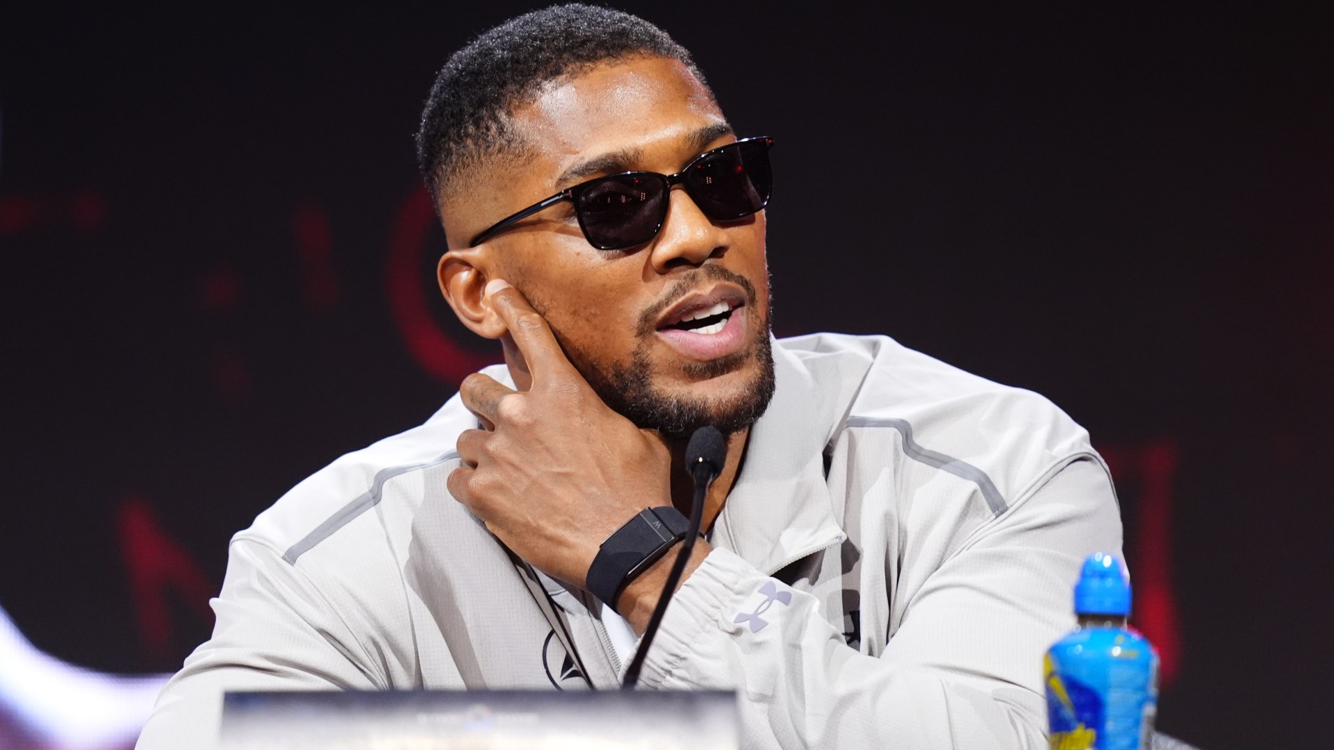 Anthony Joshua sugeruje przejście do MMA przed zakończeniem kariery bokserskiej