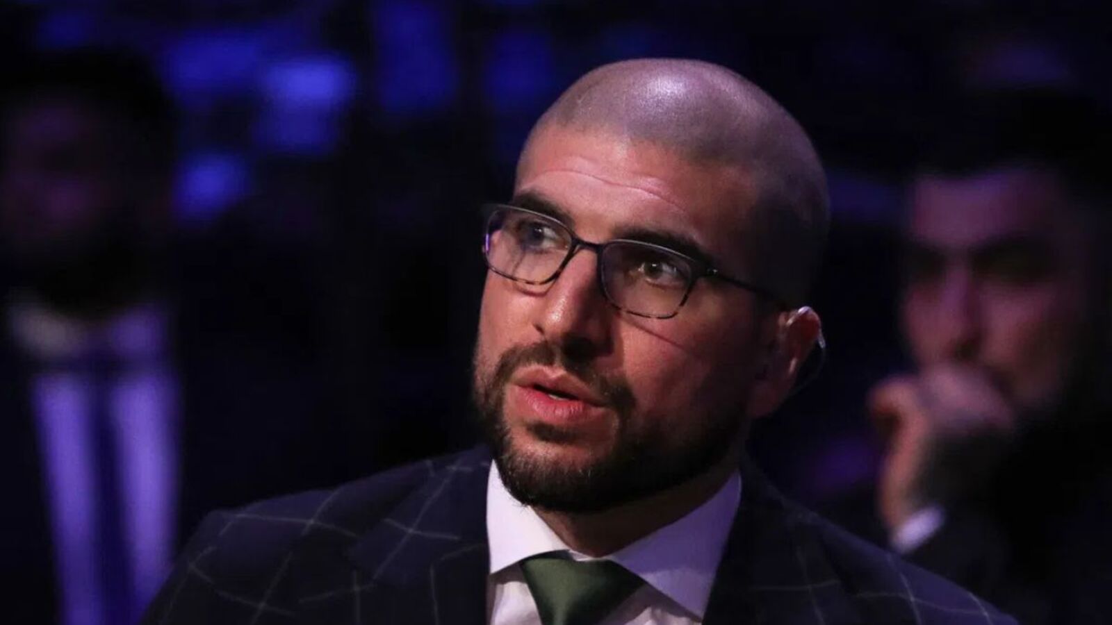 Ariel Helwani odpowiada na krytykę zbyt długich wywiadów po walkach na gali Rousey vs. Carano