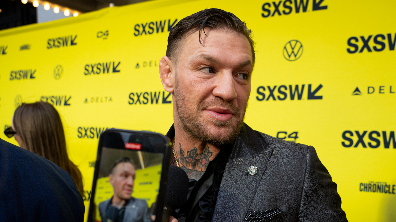 Conor McGregor na stałe przenosi się do wagi półśredniej. Trener John Kavanagh potwierdza decyzję