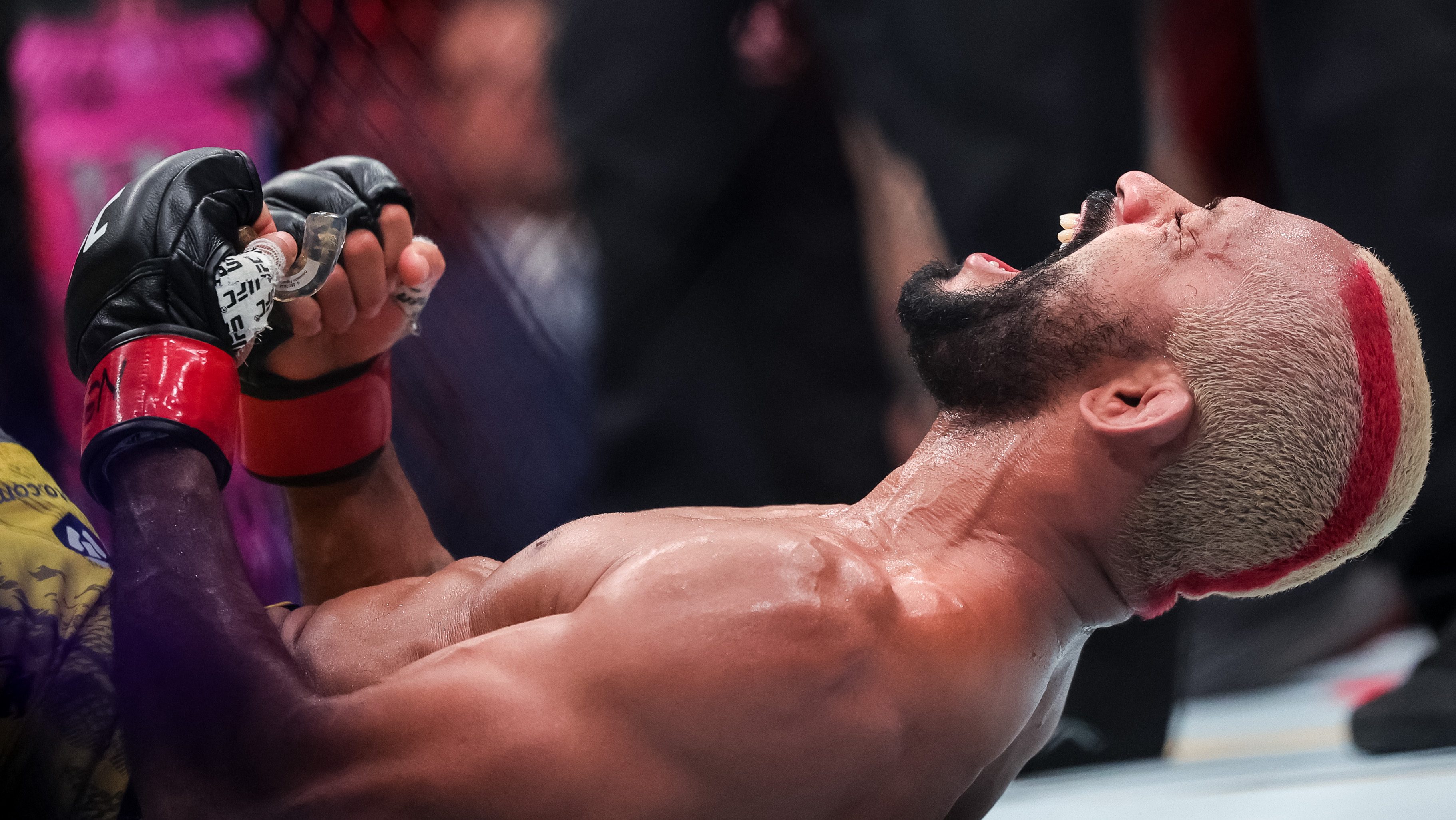 Deiveson Figueiredo celuje w UFC Hall of Fame