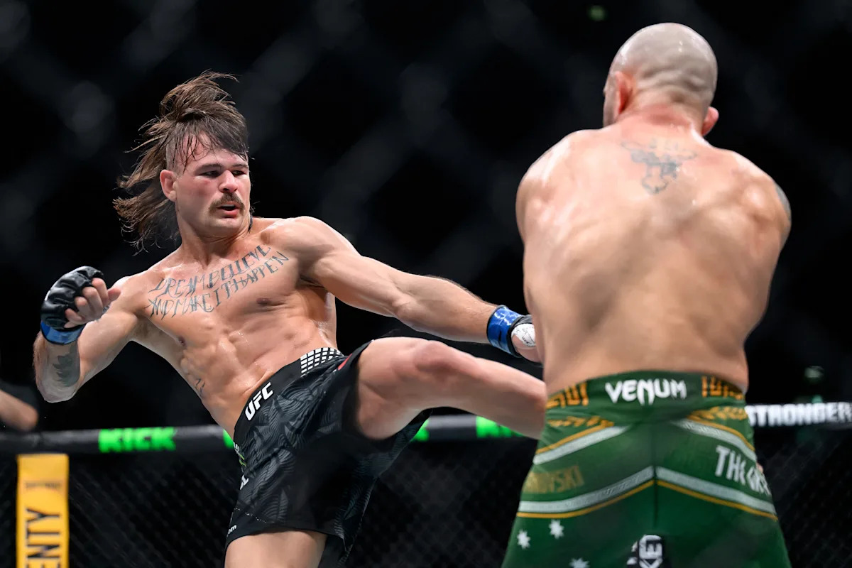 Diego Lopes vs. Steve Garcia na UFC Freedom 250