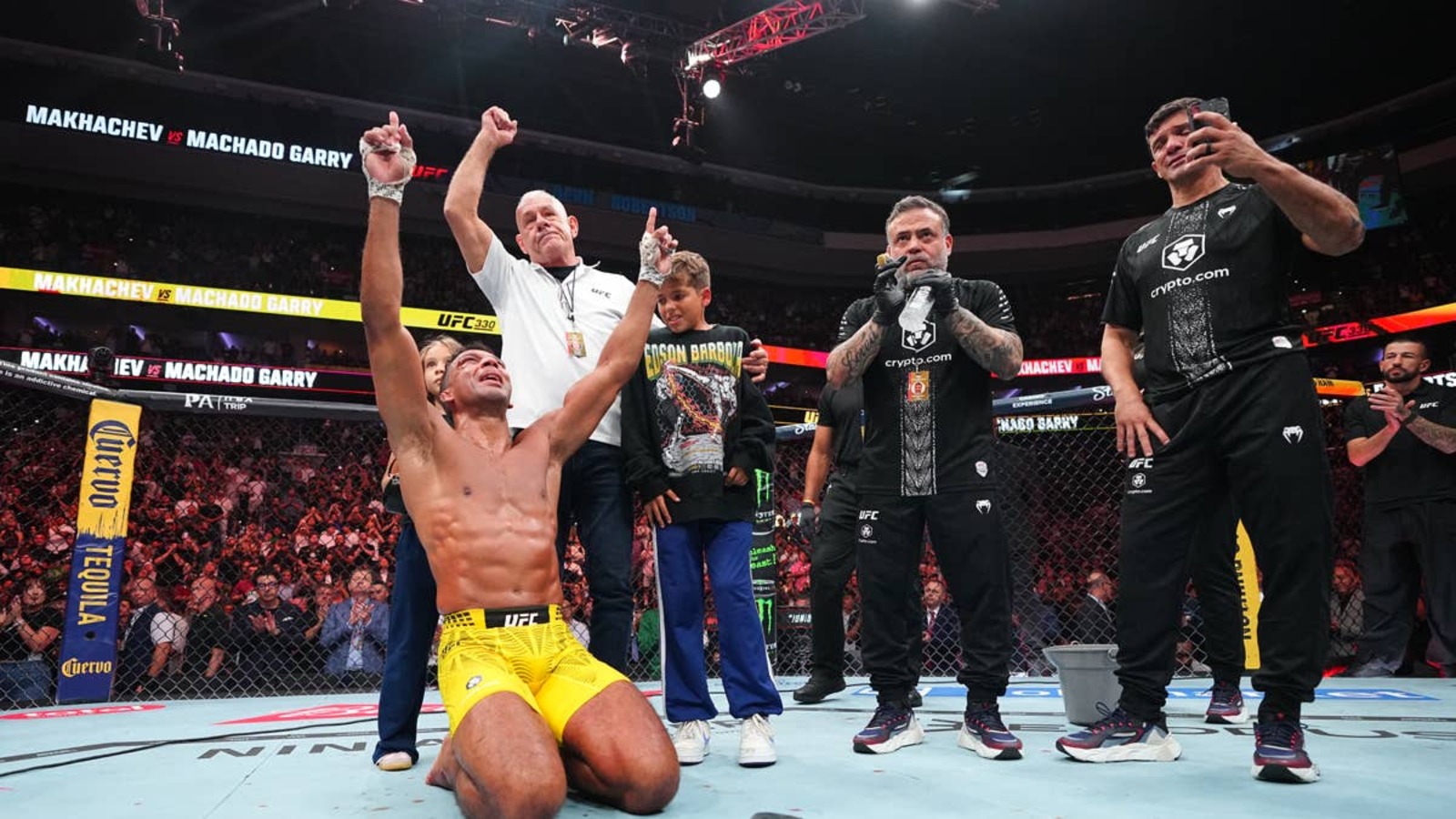 Edson Barboza ogłasza zakończenie kariery po gali UFC 330