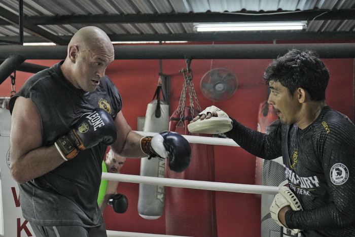 Tyson Fury w Pattaya przed powrotem do ringu. Walka z Makhmudovem wyprzedana