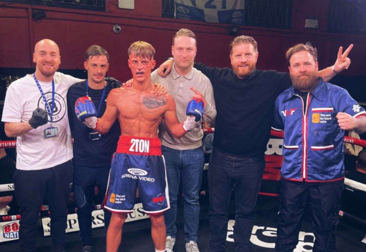 Fred Ketteringham odnosi drugie zawodowe zwycięstwo na gali w Londynie