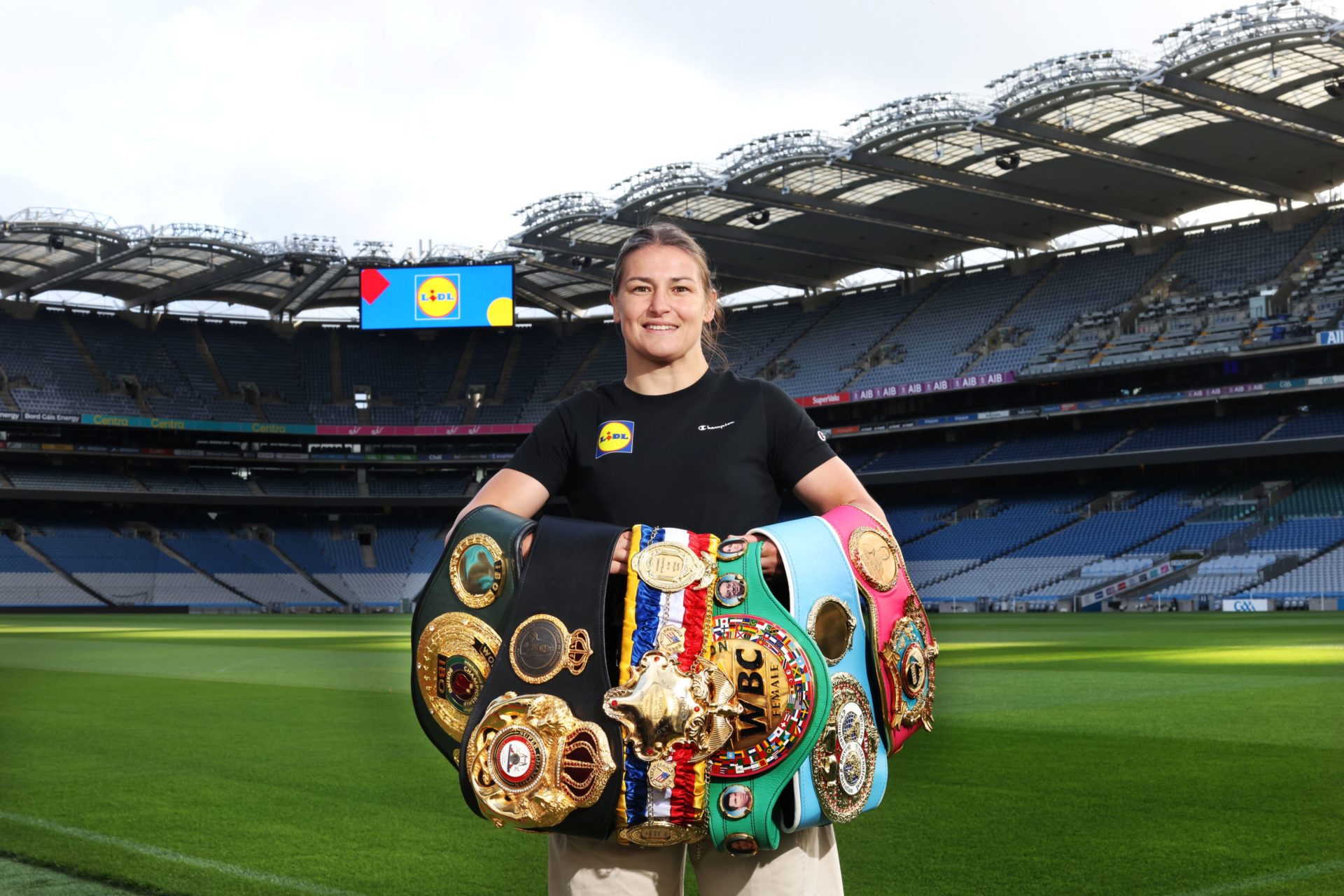 Transformacja Croke Park: Od koncertu Bon Jovi do bokserskiego ringu na walkę Katie Taylor