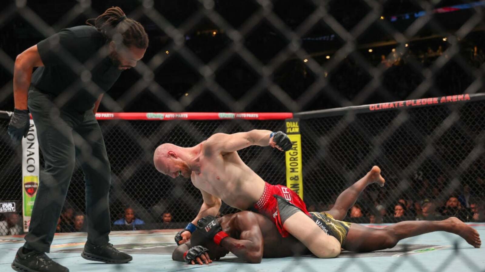 Michael Bisping zaniepokojony dalszą karierą Israela Adesanyi: „Wolałbym, żeby przeszedł na emeryturę”