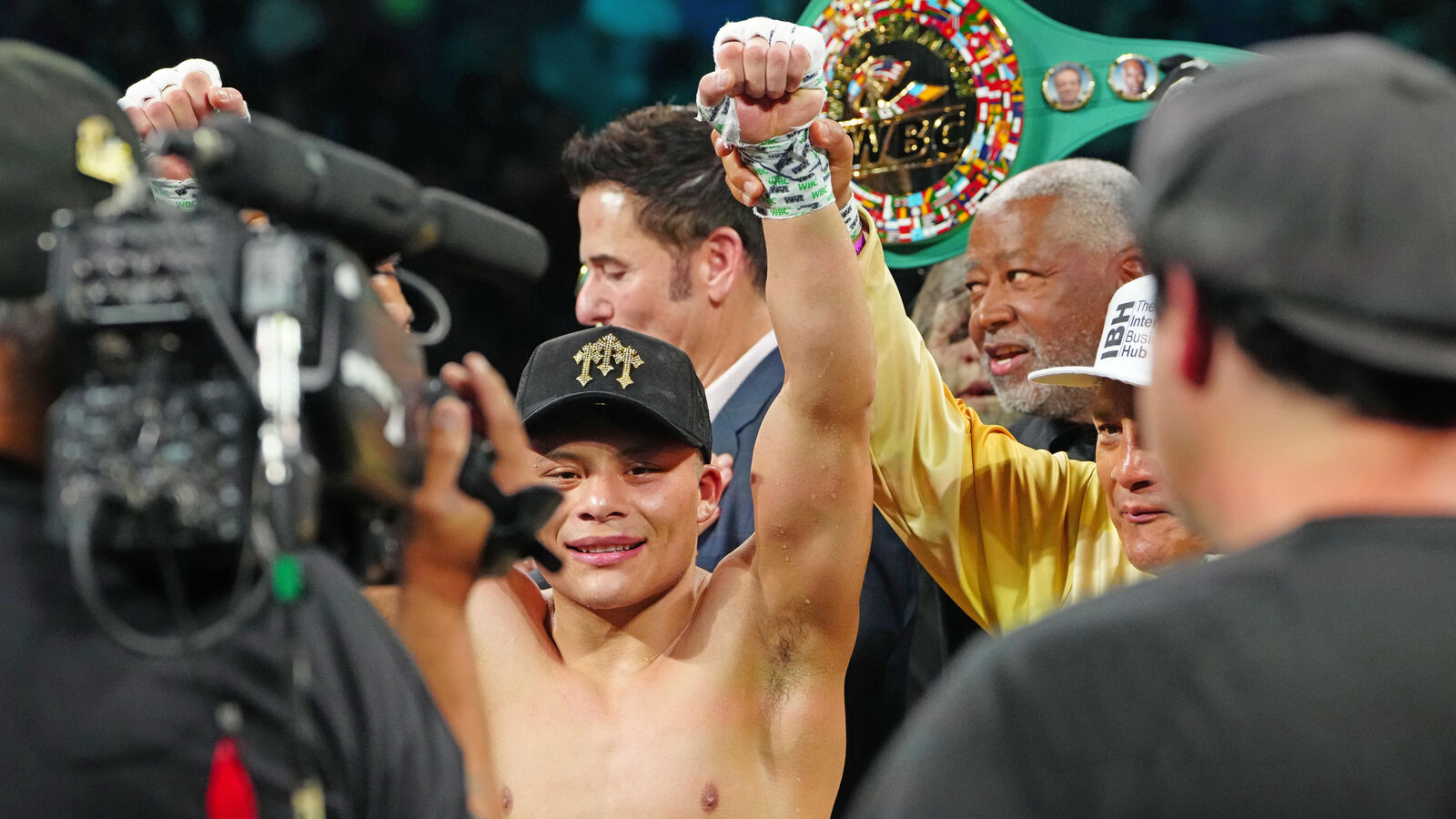 Isaac Cruz vs. Nestor Bravo: Zapowiedź i karta walk gali w San Diego