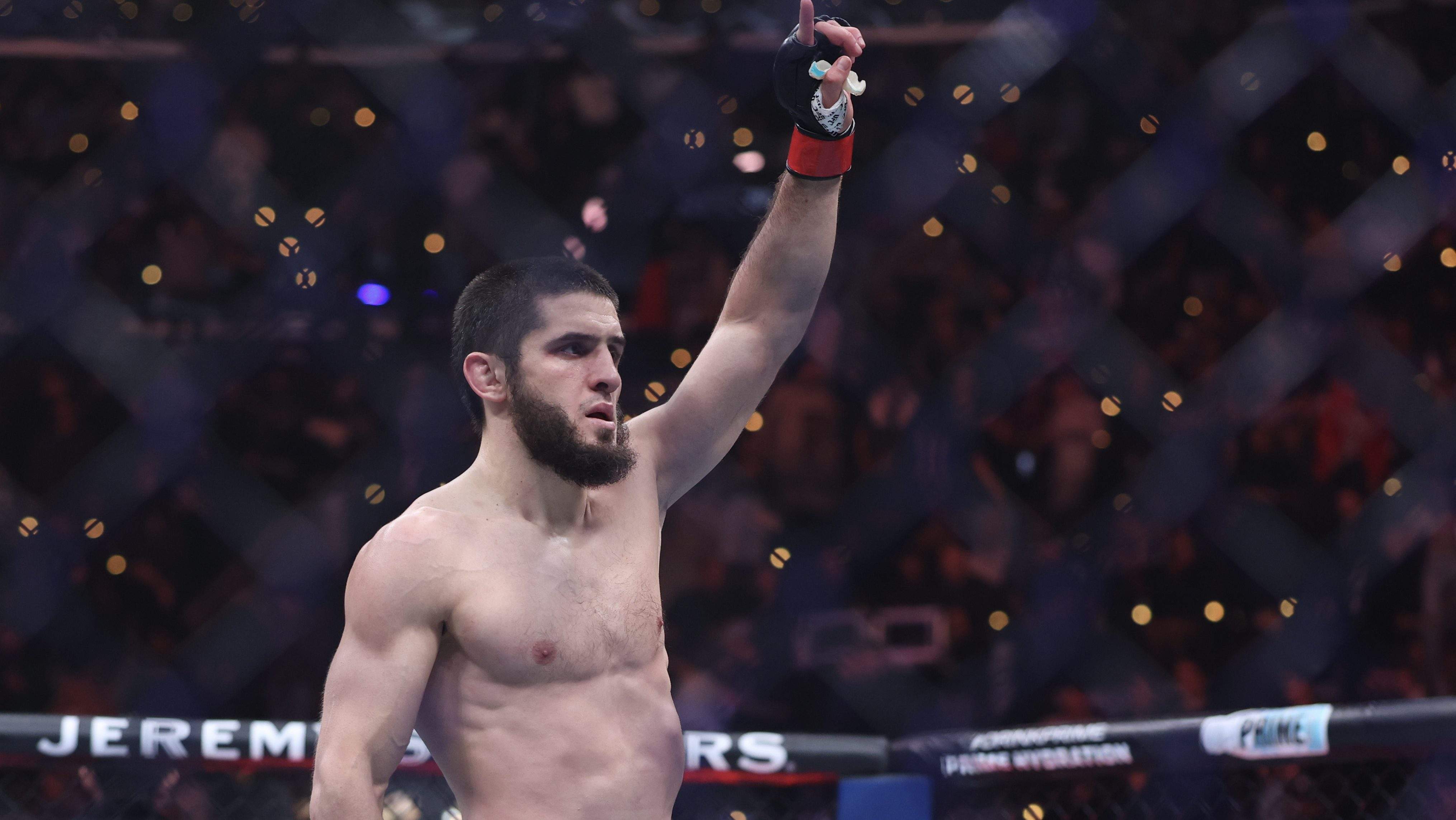 Legenda UFC Cain Velasquez chwali Islama Makhacheva przed walką na UFC 330