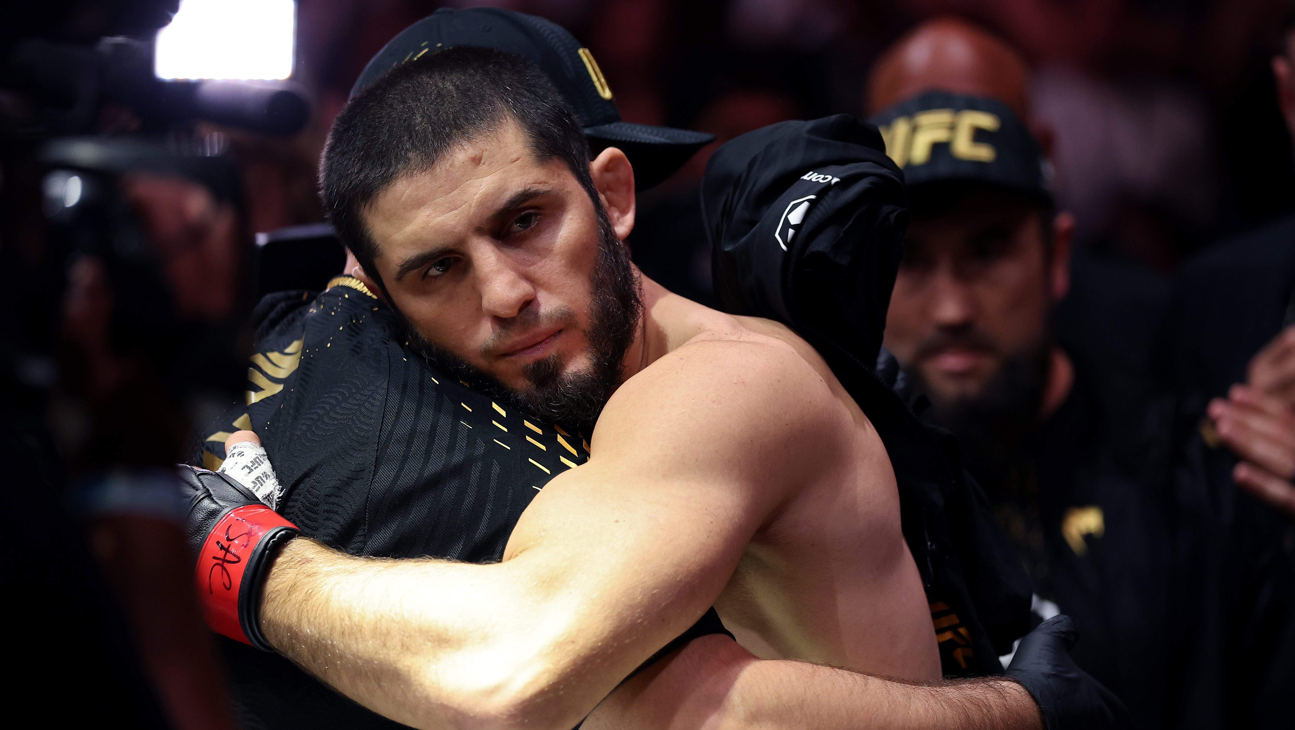 Islam Machaczew wyjawia, ile walk pozostało mu w UFC przed zakończeniem kariery