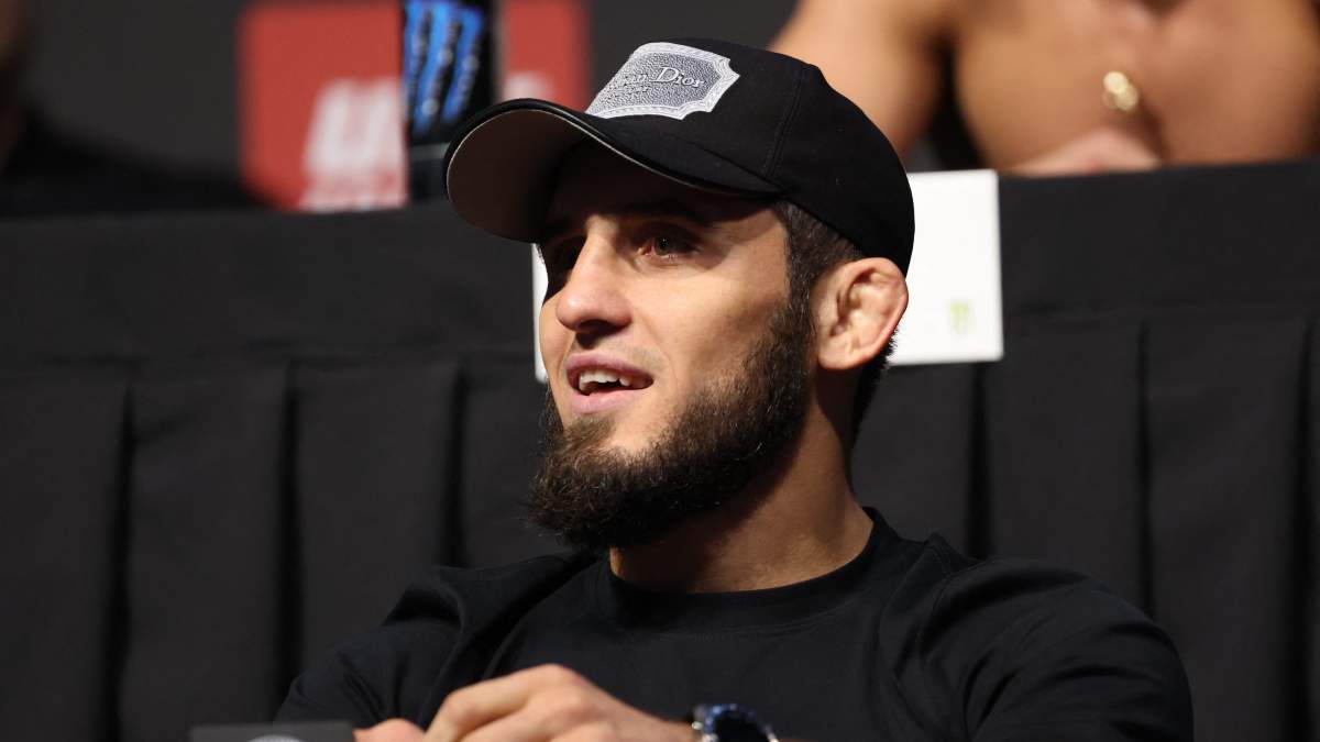 Islam Makhachev uważa, że UFC zaniży ofertę dla Usmana Nurmagomedova