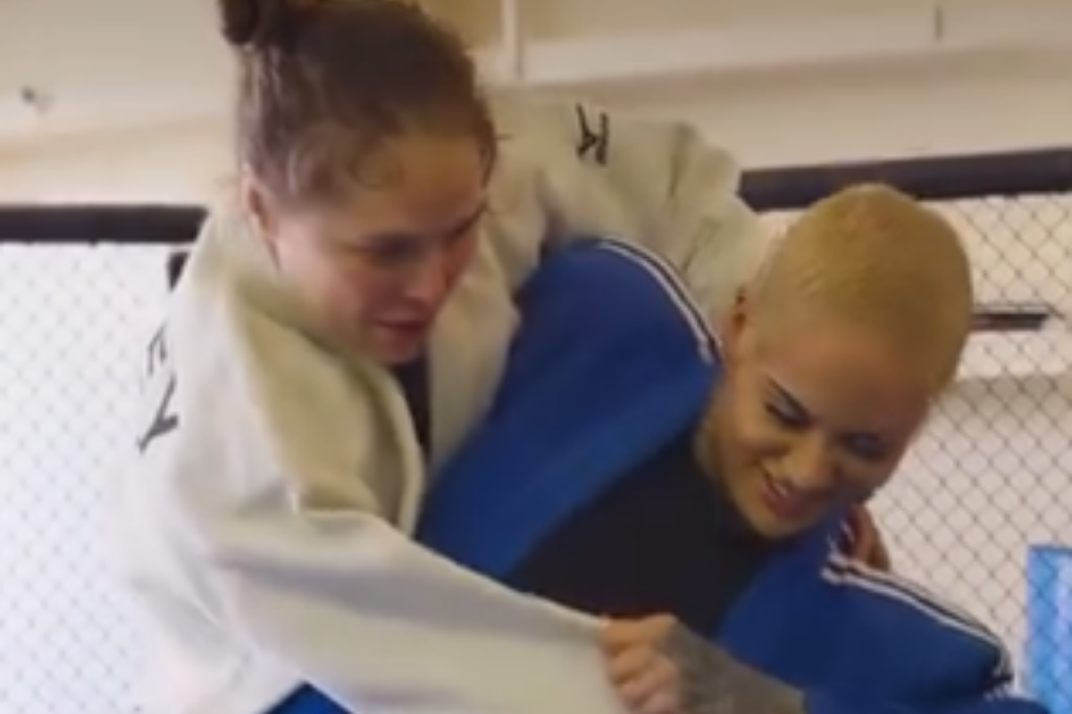 Kehlani wchodzi w „erę MMA”. Fani oszaleli po treningu z Rondą Rousey