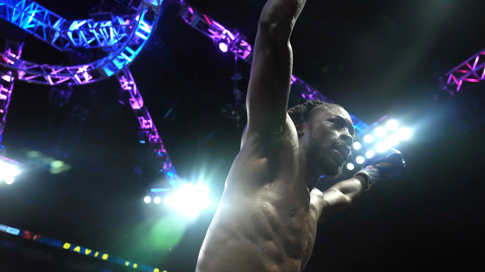 Keyshawn Davis odmawia walki z Devinem Haneyem o pas WBO