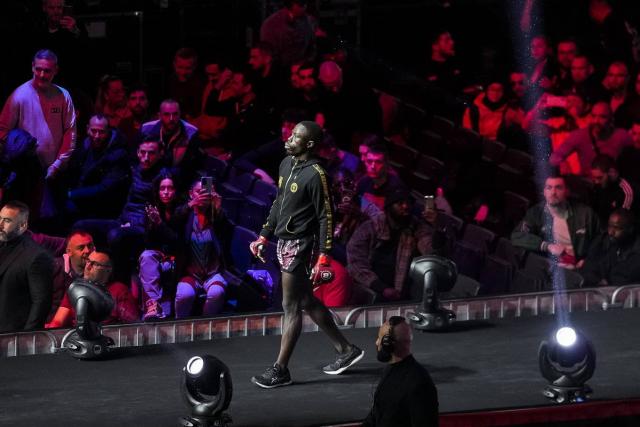 Fabacary Diatta pokonuje Ghassena Jbalię i zdobywa tymczasowe mistrzostwo ARES w wadze -66 kg