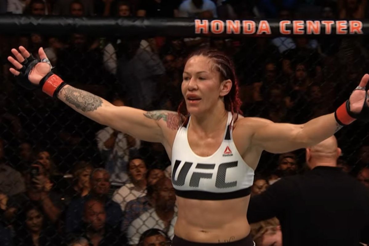 Cris Cyborg broni pasa PFL w walce z Vieirą – ostatnia walka w karierze