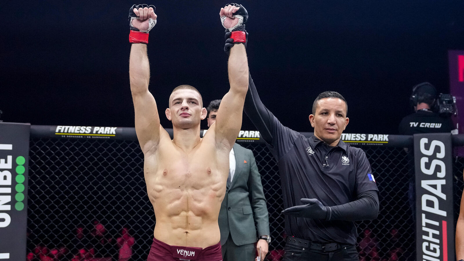 Udany debiut Noah Gugnona w UFC: Błyskawiczne poddanie w niespełna dwie minuty