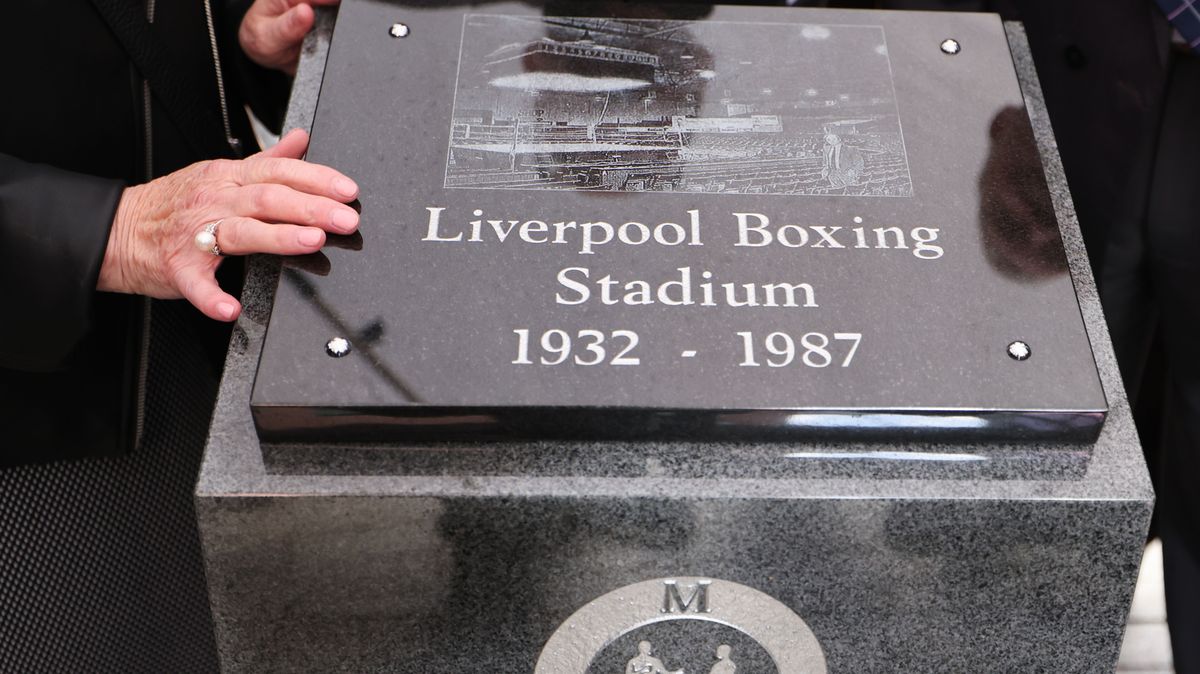 „Graveyard of Champions” – nowa książka o legendarnej historii boksu w Liverpoolu