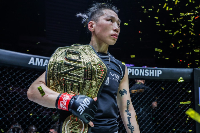 ONE Championship likwiduje kobiecy dział MMA w wadze słomkowej, zwalnia mistrzynię Xiong Jingnan