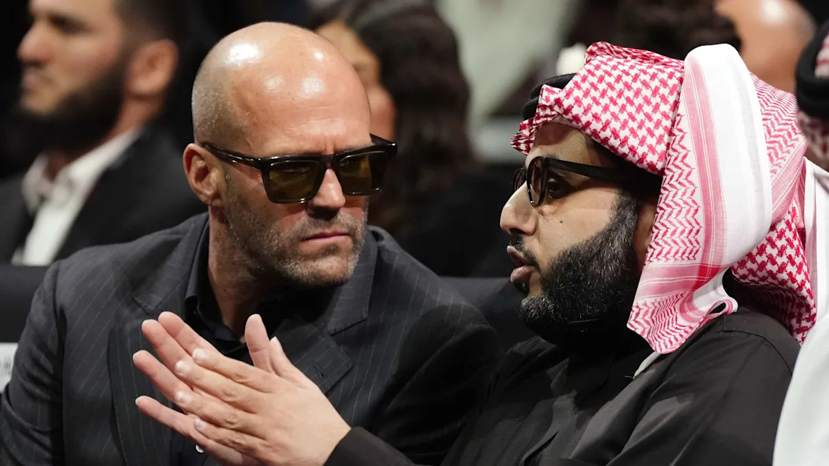 Rico Verhoeven zmierzy się z Ołeksandrem Usykiem o pas WBC w Egipcie