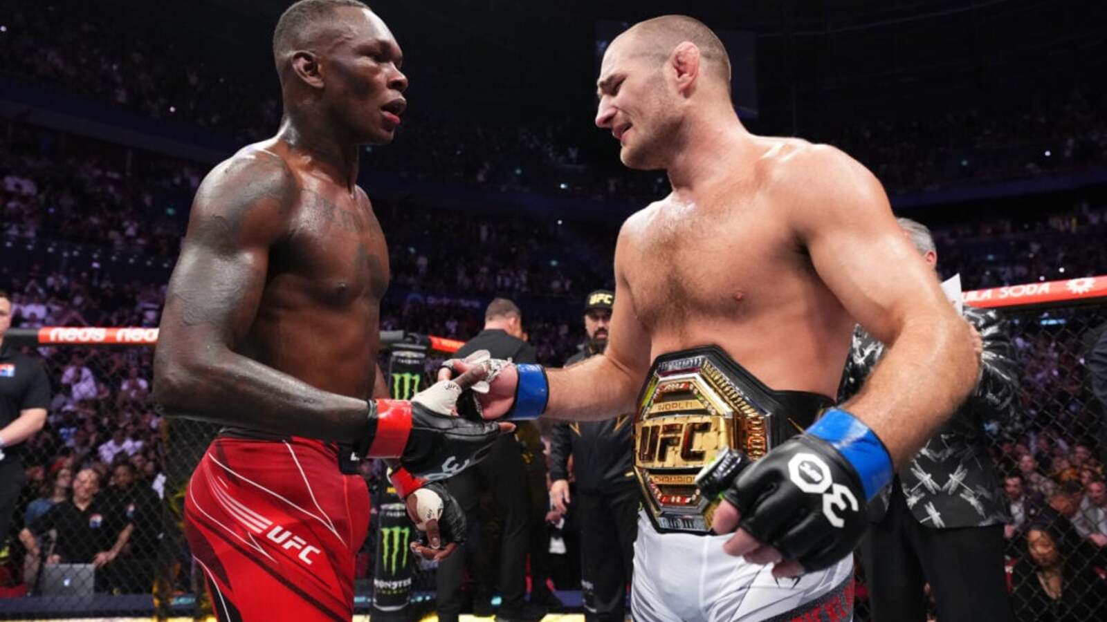 Sean Strickland nazwany 'przeciętniakiem' przez byłego mistrza UFC. Michael Bisping wyjaśnia