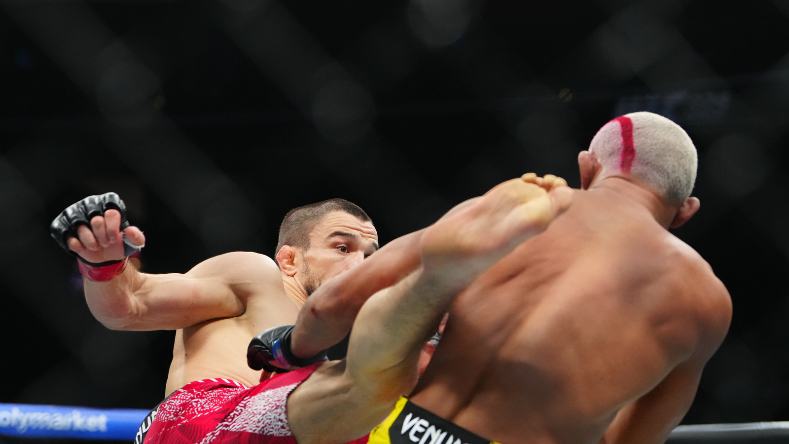 Sztab Umara Nurmagomedova wydaje oświadczenie po sensacyjnej porażce na UFC w Szanghaju