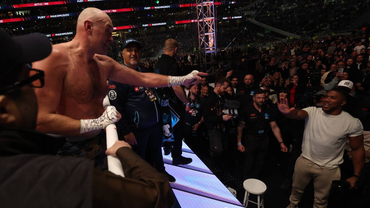 Tyson Fury vs Anthony Joshua: Kontrakt otrzymany, negocjacje trwają