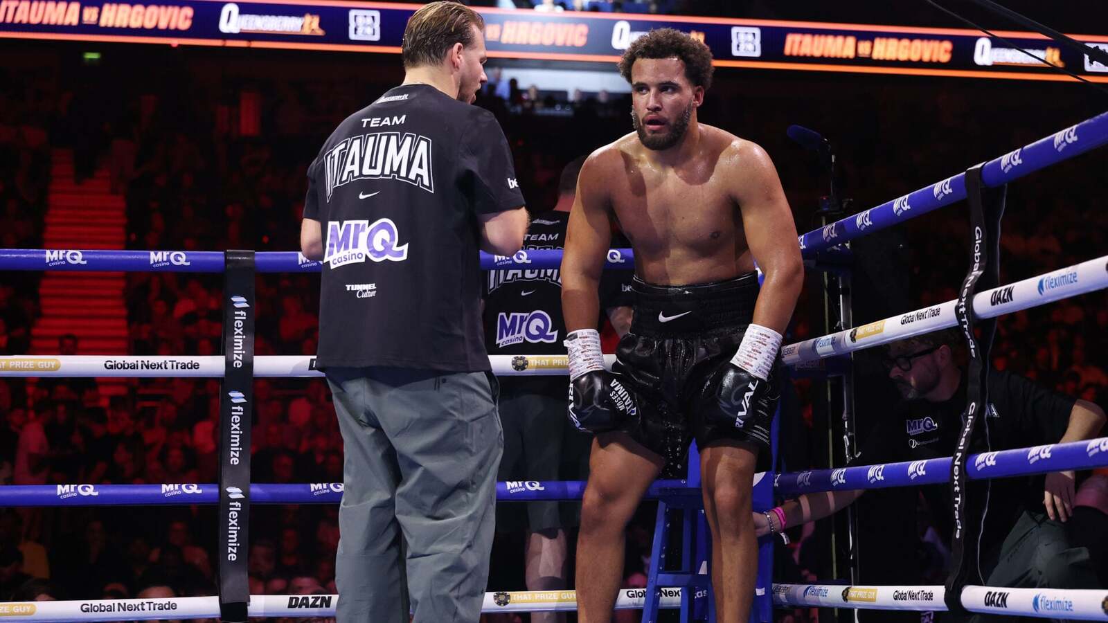 Kontuzja powodem porażki Mosesa Itaumy? Frank Warren ujawnia kulisy hospitalizacji