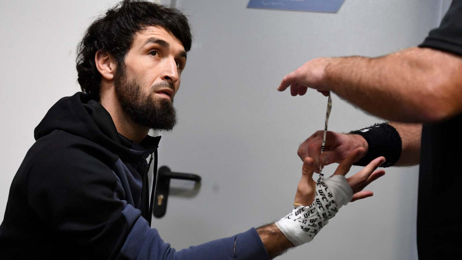 Zabit Magomedsharipov wydaje oświadczenie po odwołaniu powrotu do walk